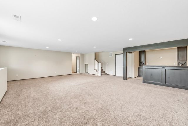 2511 N Ridgehurst, Wichita, KS 67228