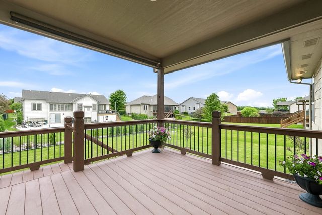 2511 N Ridgehurst, Wichita, KS 67228