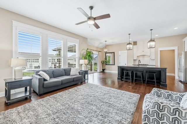 2511 N Ridgehurst, Wichita, KS 67228