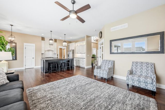 2511 N Ridgehurst, Wichita, KS 67228