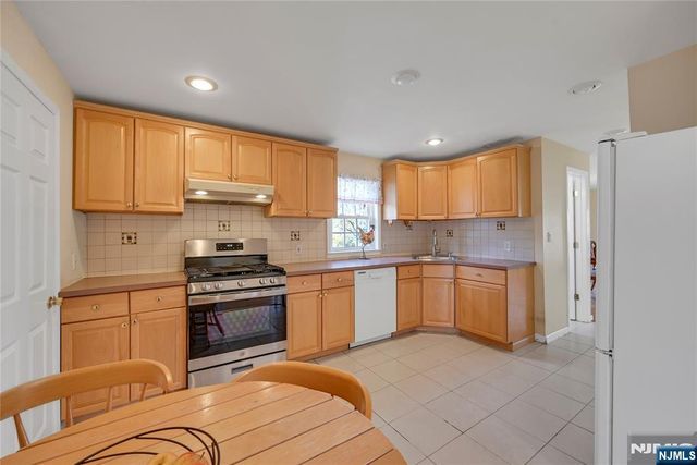 165 Mohawk Drive, River Edge, NJ 07661