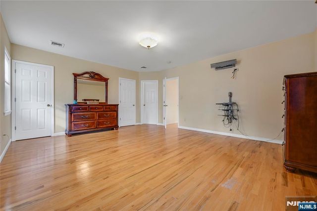 165 Mohawk Drive, River Edge, NJ 07661