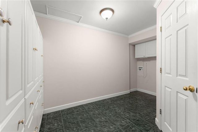 2075 Pine Tree Drive B1, Buford, GA 30518