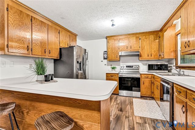 18207 Old Ridge Rd, Montpelier, VA 23192