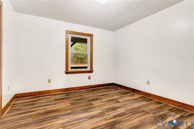 18207 Old Ridge Rd, Montpelier, VA 23192