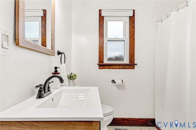 18207 Old Ridge Rd, Montpelier, VA 23192