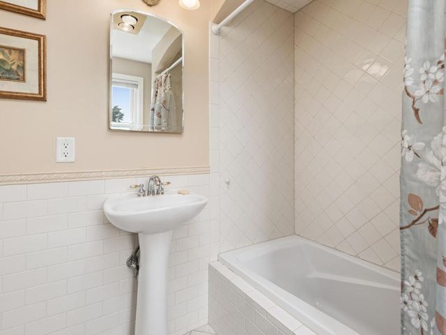 6315 Knox Avenue S, Richfield, MN 55423