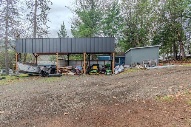 71 Cora Drive, Shady Cove, OR 97539