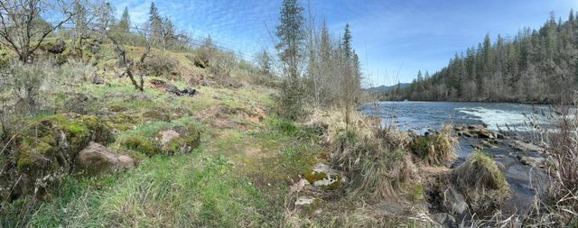 71 Cora Drive, Shady Cove, OR 97539