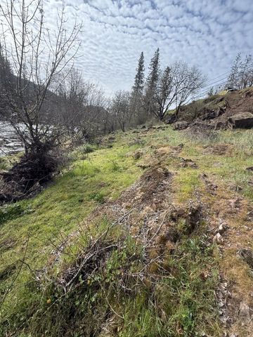 71 Cora Drive, Shady Cove, OR 97539