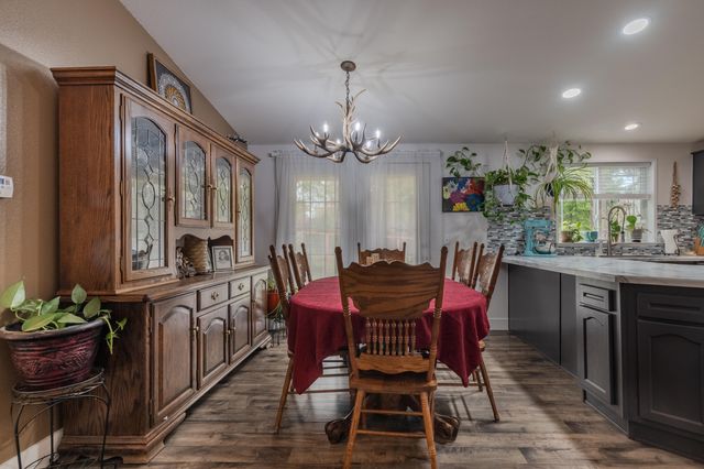 71 Cora Drive, Shady Cove, OR 97539