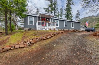 71 Cora Drive, Shady Cove, OR 97539