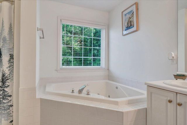 828 Ray ST, Roanoke, VA 24019