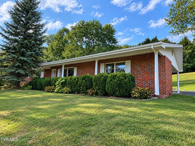 701 Pine Ridge Road, Johnson City, TN 37601
