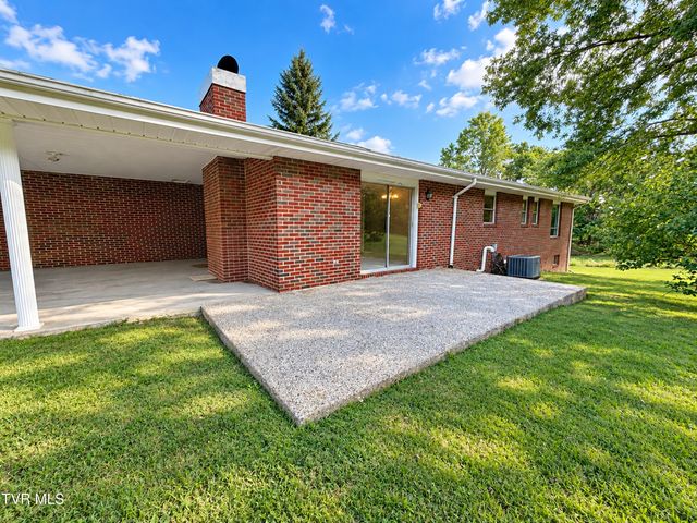 701 Pine Ridge Road, Johnson City, TN 37601