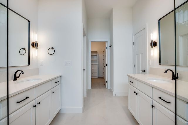 112 S Wellcrest Ct., Wichita, KS 67052