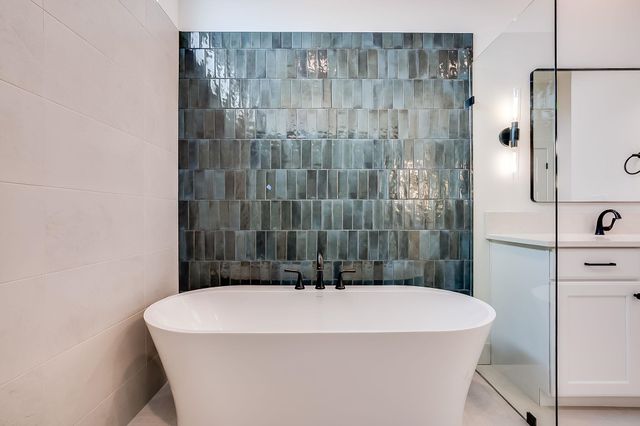 112 S Wellcrest Ct., Wichita, KS 67052