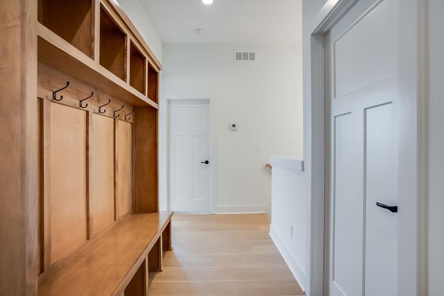 112 S Wellcrest Ct., Wichita, KS 67052