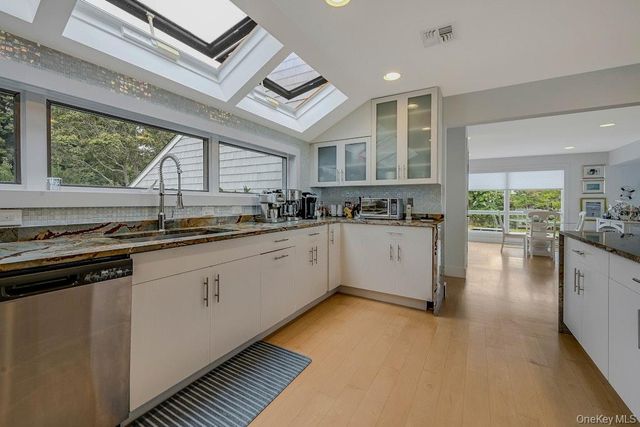 11 Convent Lane, Center Moriches, NY 11934