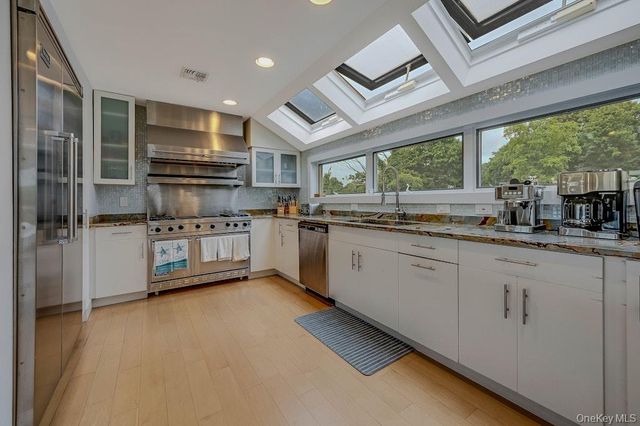 11 Convent Lane, Center Moriches, NY 11934