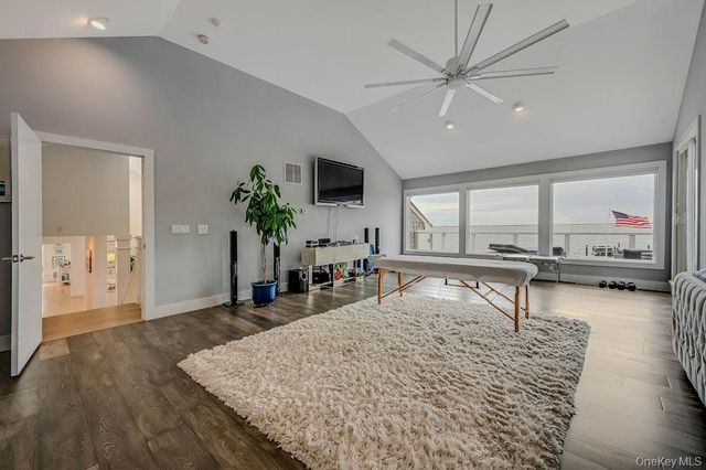 11 Convent Lane, Center Moriches, NY 11934