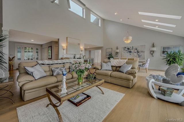 11 Convent Lane, Center Moriches, NY 11934