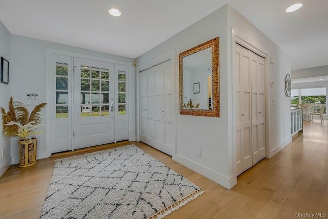 11 Convent Lane, Center Moriches, NY 11934