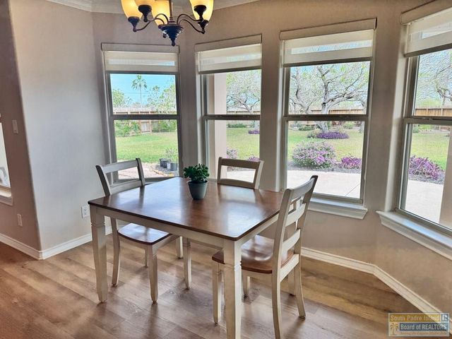 13 Pebble Beach Dr, Laguna Vista, TX 78578