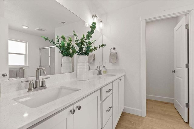 4174 SW Pumice Avenue 70, Redmond, OR 97756