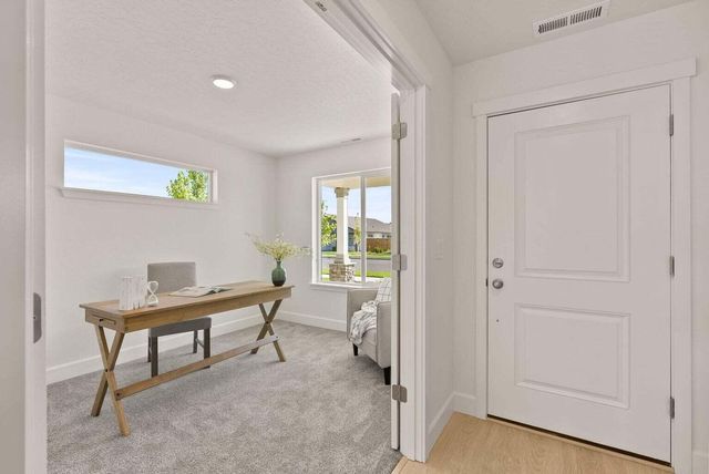 4174 SW Pumice Avenue 70, Redmond, OR 97756