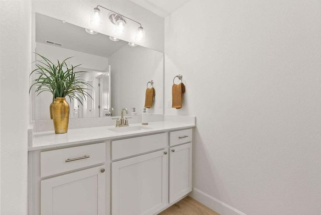 4174 SW Pumice Avenue 70, Redmond, OR 97756