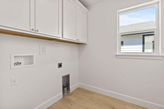 4174 SW Pumice Avenue 70, Redmond, OR 97756