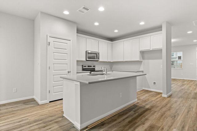 121 Elm Branch TRL, Taylor, TX 76574