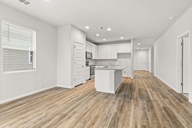 121 Elm Branch TRL, Taylor, TX 76574