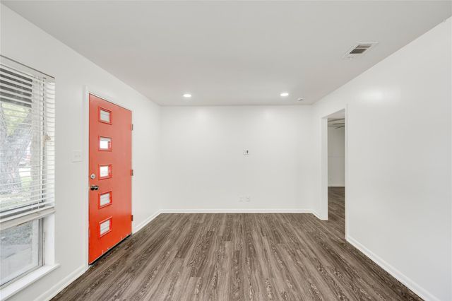 809 Neans DR, Austin, TX 78758