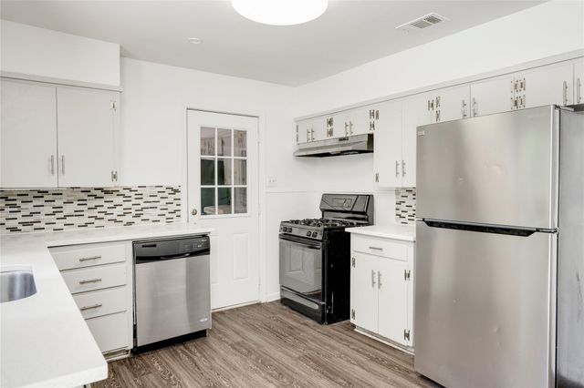 809 Neans DR, Austin, TX 78758