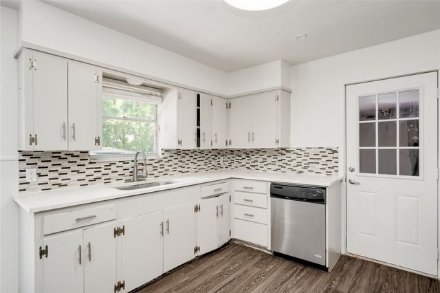 809 Neans DR, Austin, TX 78758