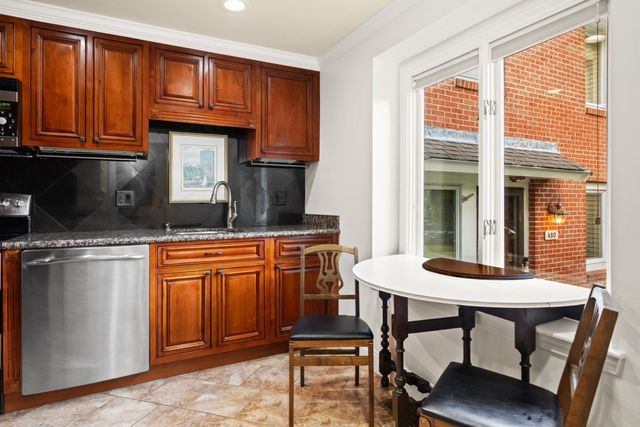 409 Lewis O Gray Dr 409, Saugus, MA 01906