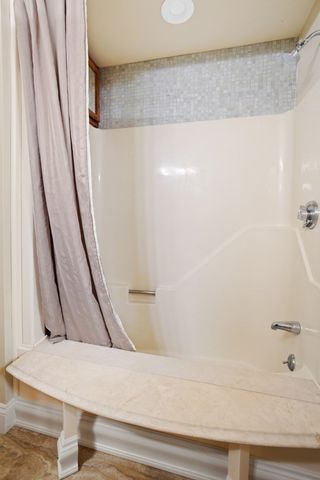 409 Lewis O Gray Dr 409, Saugus, MA 01906