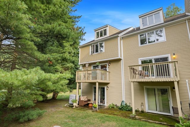 409 Lewis O Gray Dr 409, Saugus, MA 01906