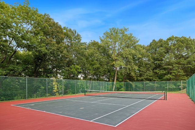 409 Lewis O Gray Dr 409, Saugus, MA 01906