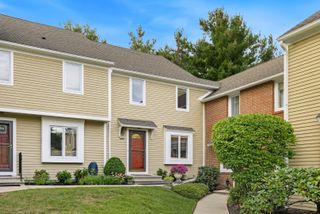 409 Lewis O Gray Dr 409, Saugus, MA 01906