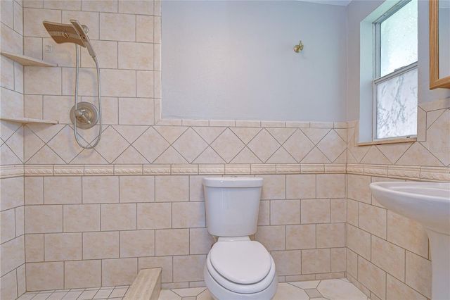 204 7TH STREET SW, Ruskin, FL 33570