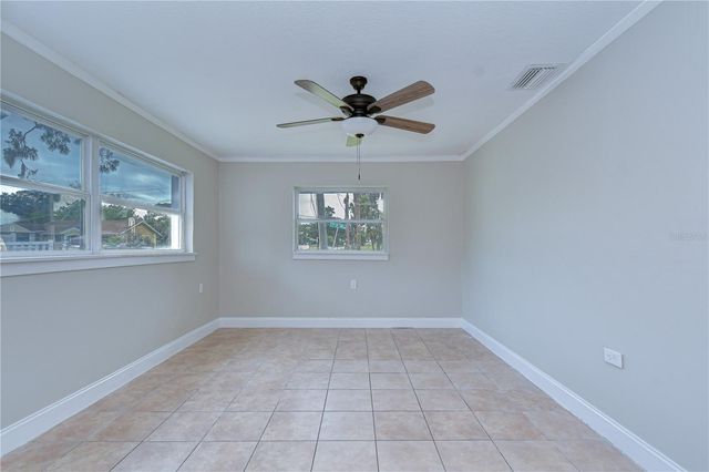 204 7TH STREET SW, Ruskin, FL 33570