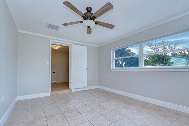 204 7TH STREET SW, Ruskin, FL 33570