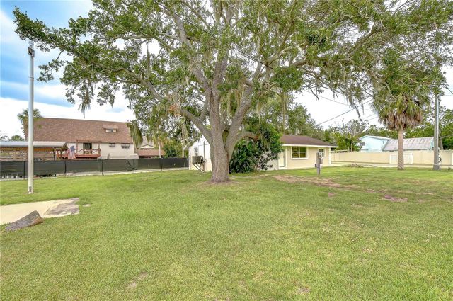 204 7TH STREET SW, Ruskin, FL 33570