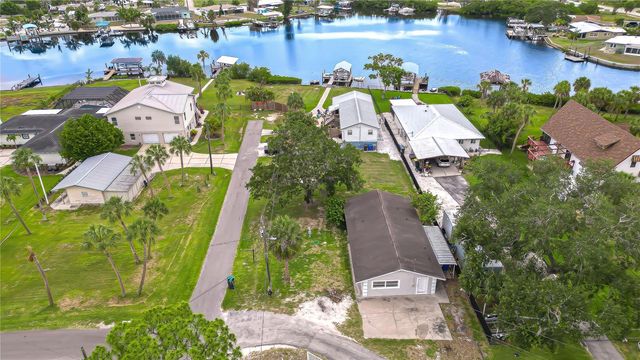204 7TH STREET SW, Ruskin, FL 33570