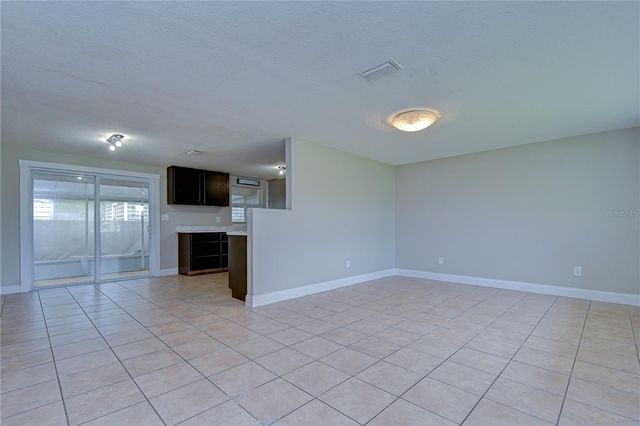 204 7TH STREET SW, Ruskin, FL 33570
