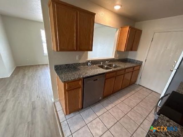 909 Mcdaniel Circle, Killeen, TX 76543