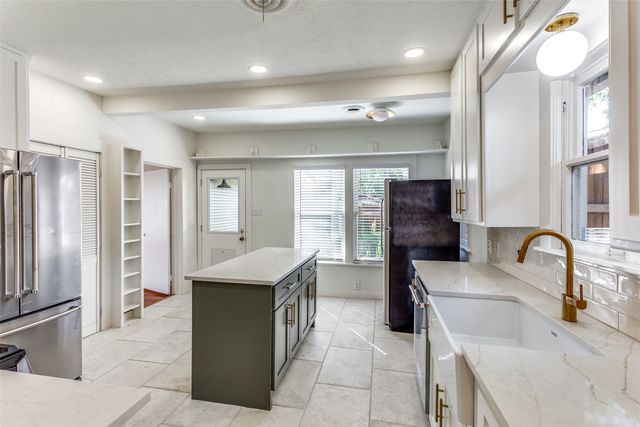 4601 Pershing Avenue, Fort Worth, TX 76107